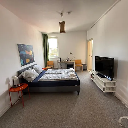 Bluestone - 23qm, Modernes Apartment, 50zoll Tv, Streamer, Kaffee-nespresso, Schwarztee-tee Incl, Kostenfreie Parkplaetze, Blaustein-ulm